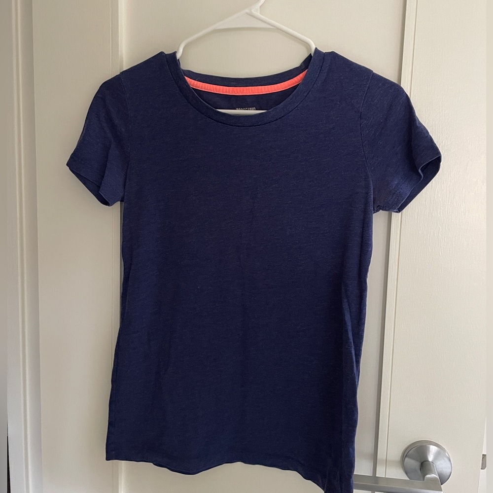 dark blue tee